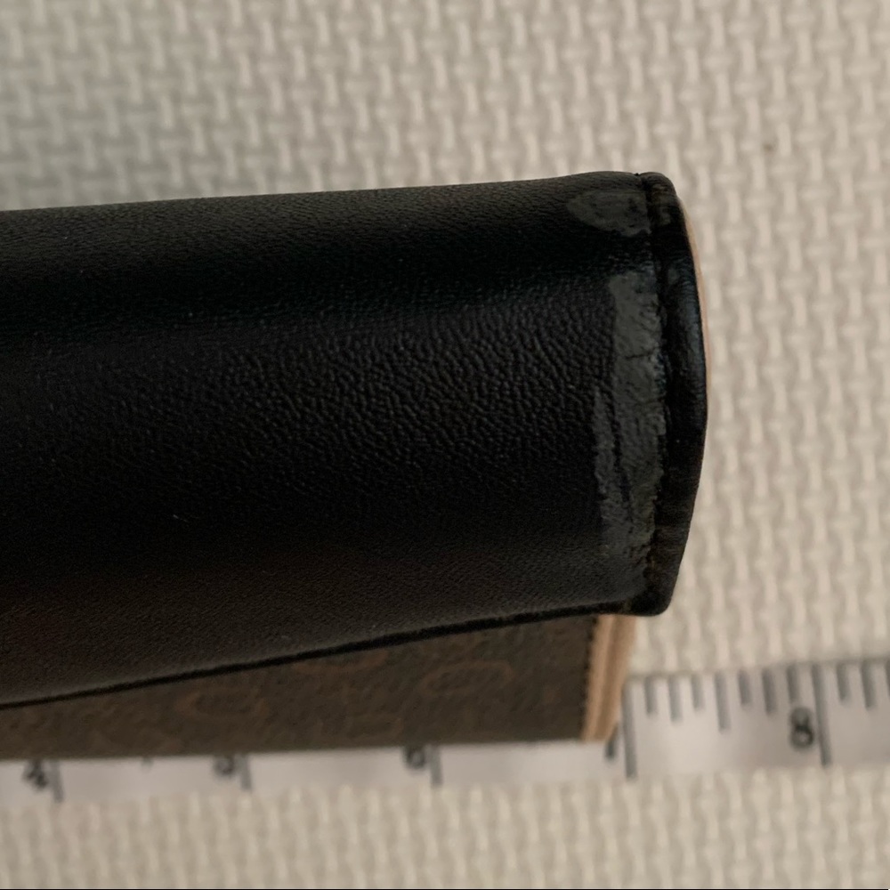 Guess wallet - Picture 3 of 4